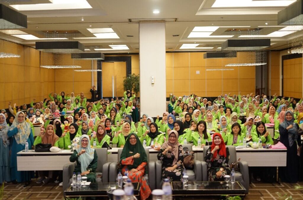 Prodi Kebidanan Fakultas Kesehatan IKTA Gelar Pelatihan Komplementer Moms & Baby Spa