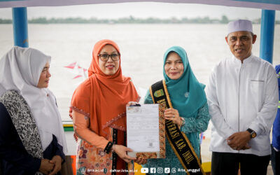 IKTA Serahkan Kapal Perpustakaan Terapung untuk Kabupaten Indragiri Hilir, Perkuat Literasi Masyarakat Kepulauan